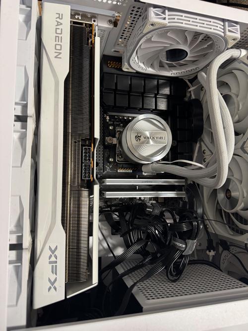 创维25n15aa 两边缩频的故障视频