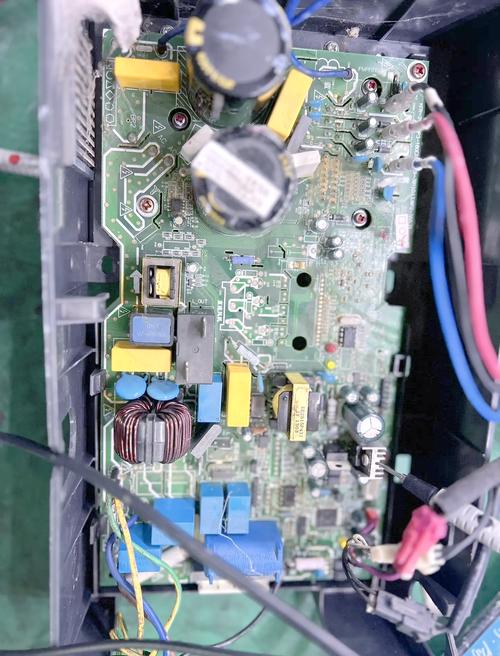 KIp 140E06C2板故障没12v