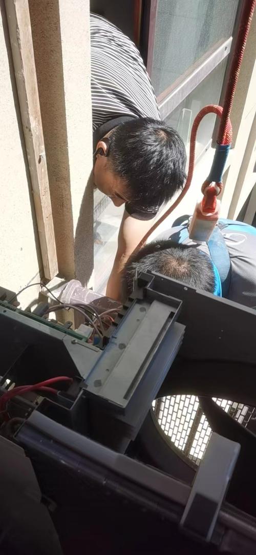 维修松下变频空调cs-g90kw 故障