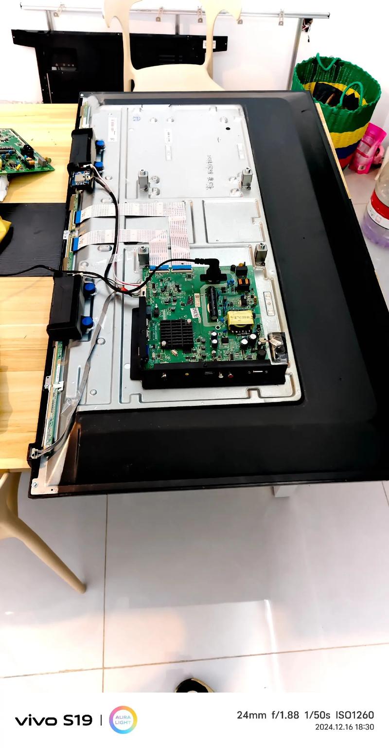 海信HDp2906M彩电电源不启动故障