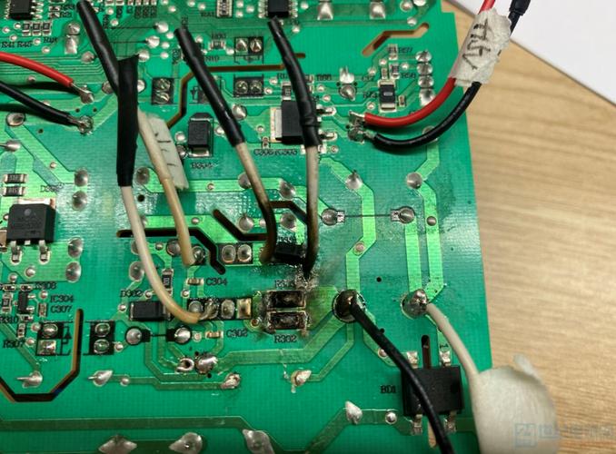 JCM50D一12M5电源板背光故障