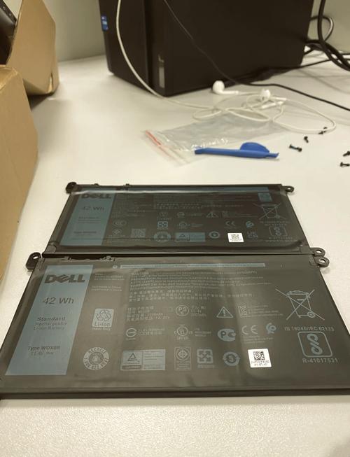 联想ideapad110拆电池