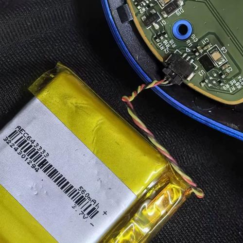 beats solo2更换电池