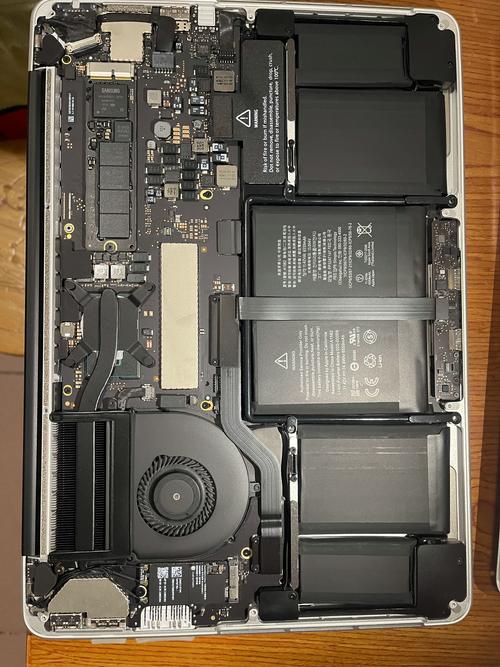 macbookpro 电池容量