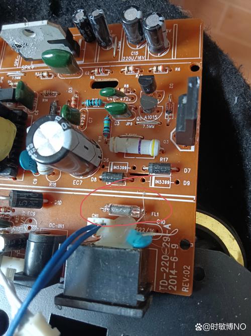 创维28t88ht烧阻逆二级管故障