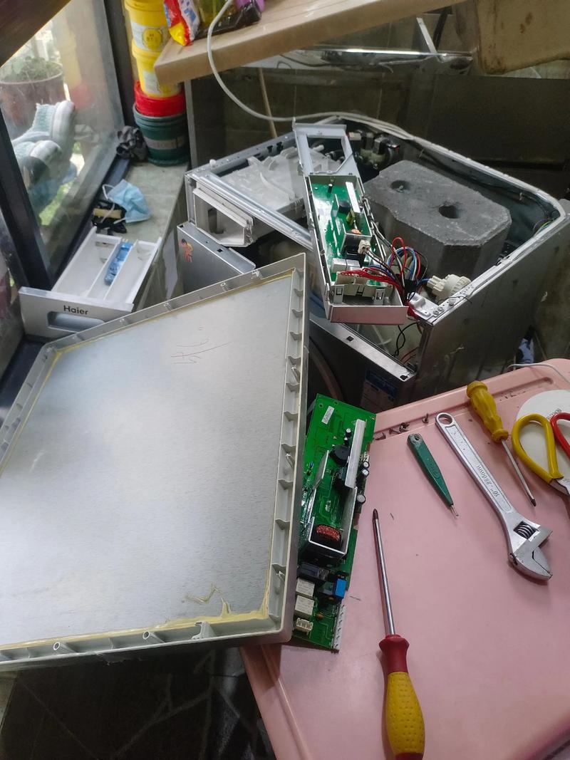 海尔滚筒洗衣机e8故障主板线路检查