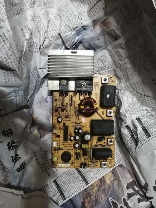 电磁炉JYc一21Cs12E0故障