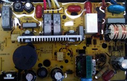 惠而浦洗衣机脱水显示e5是什么故障