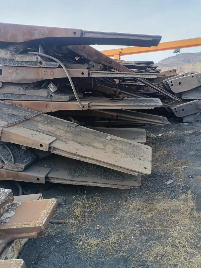 钢厂拆迁能有多少吨废铁