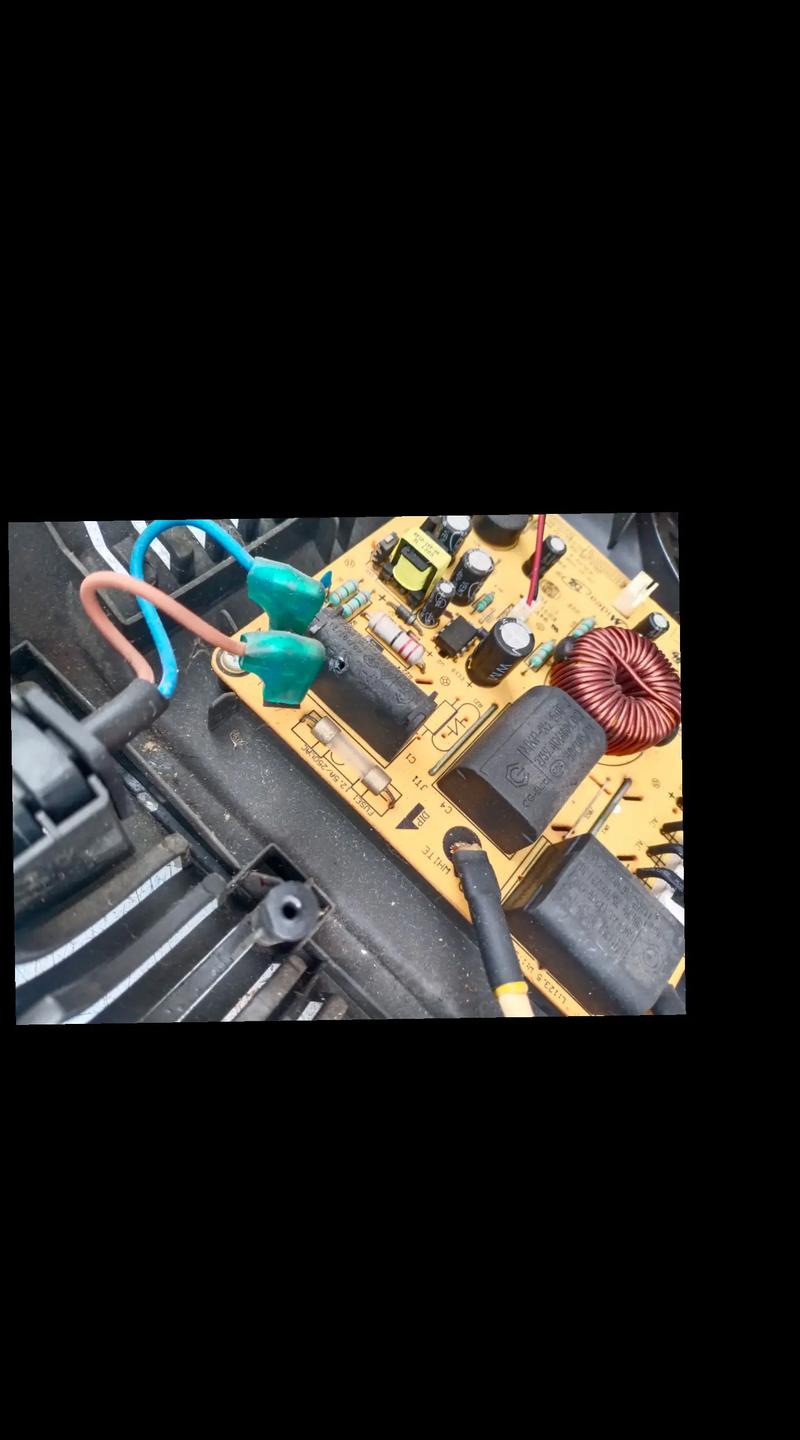 美的电磁炉rh2104的故障及维修