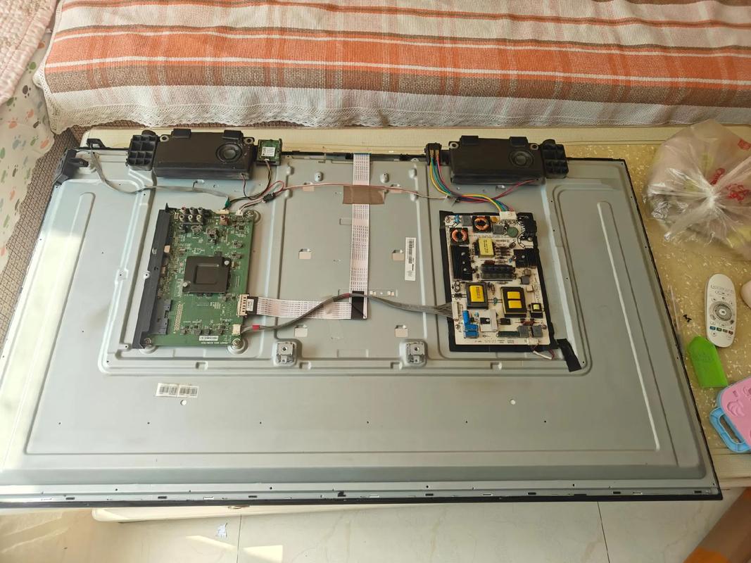 海信led39k20d灰屏故障检修