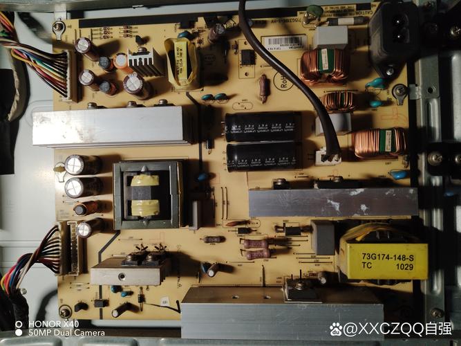 创维21d9aaa3s35特殊故障