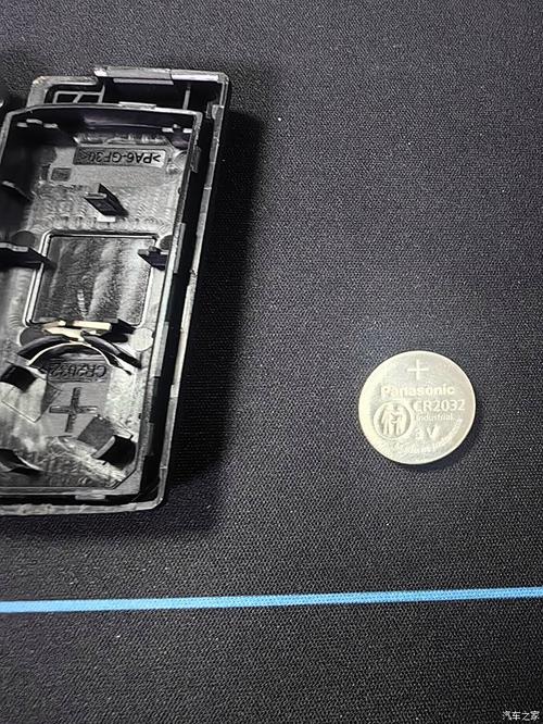 htc one m8更换电池