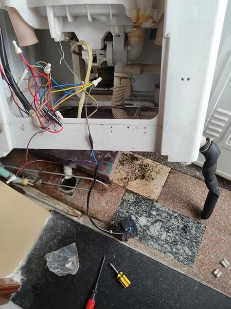 lgxqb80v31pd不通电故障