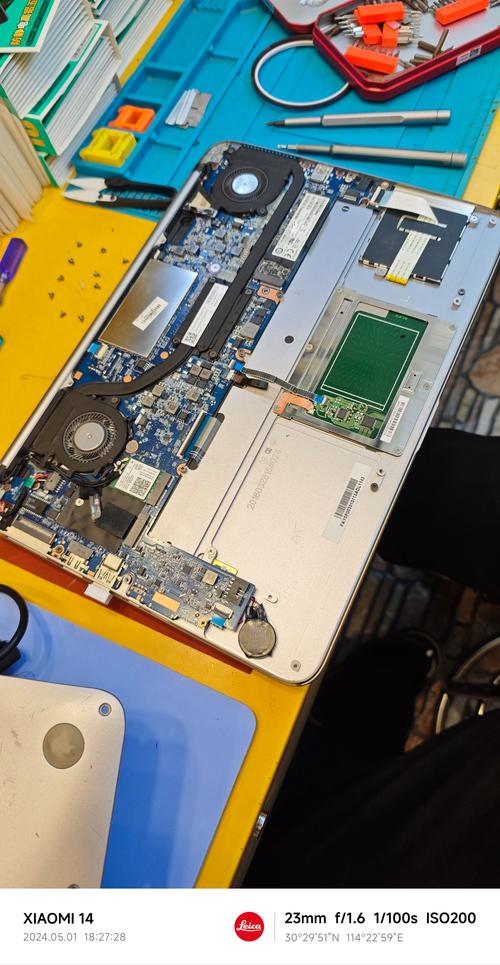 macbook 电池 怎么拆