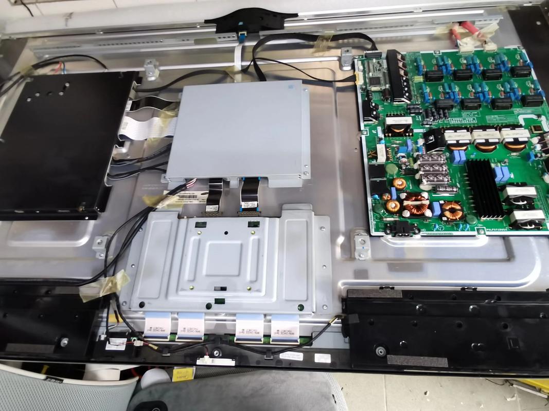 三星LED电视机红外线接收器故障