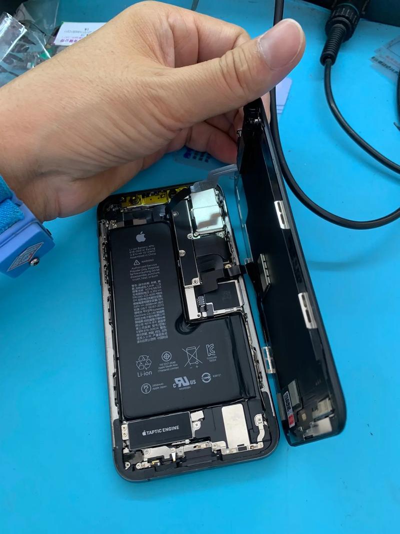 iphone6电池背胶怎么拆