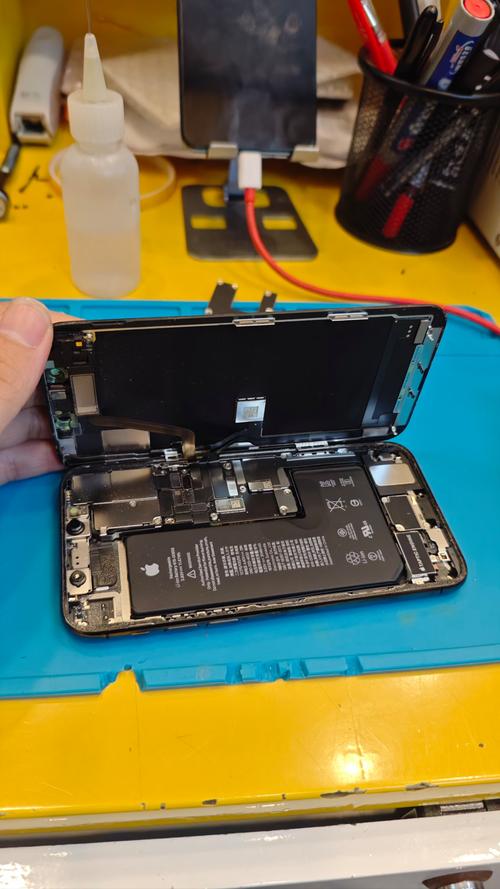 iphone6电池背胶怎么拆