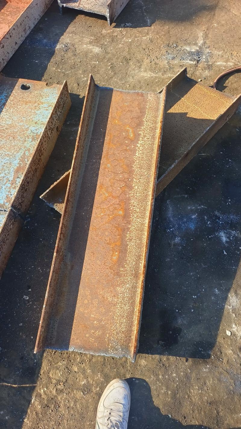 回收废铁轨辽宁省电话