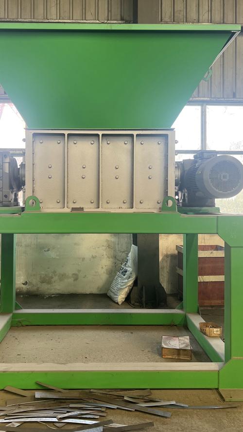 临沂废铁皮粉碎机设备