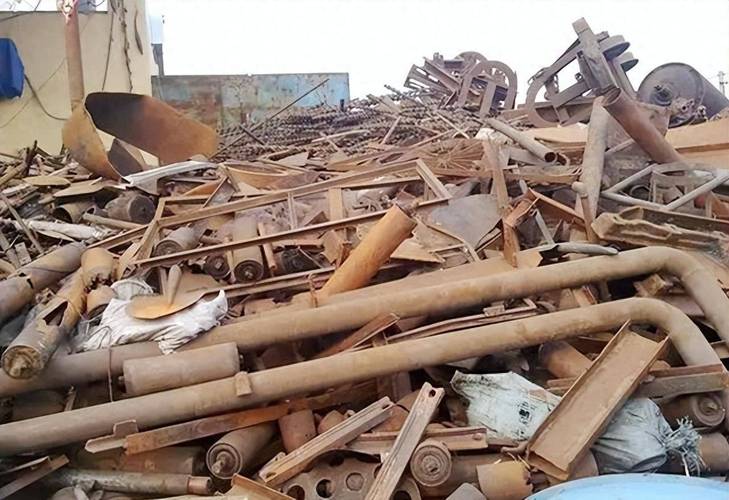 今日重庆废铁多少一吨