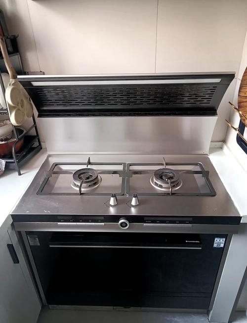 荣事达电磁炉开机e7故障排除实例