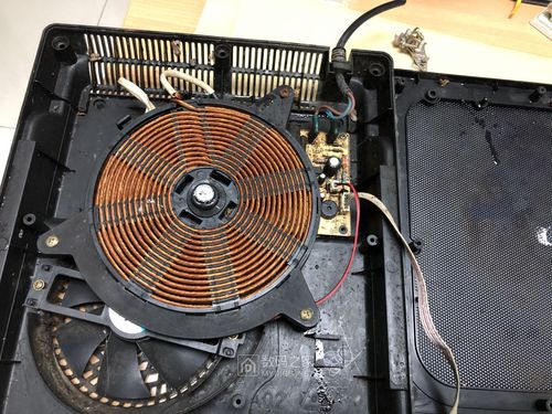 荣事达电磁炉开机e7故障排除实例