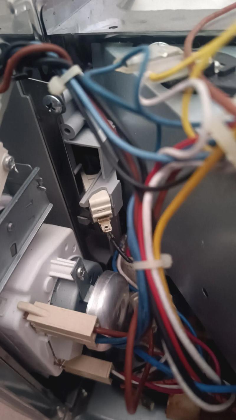 格兰仕变频微波炉e1故障怎么处理