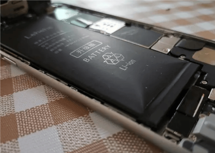 努比亚z7mini电池鼓包