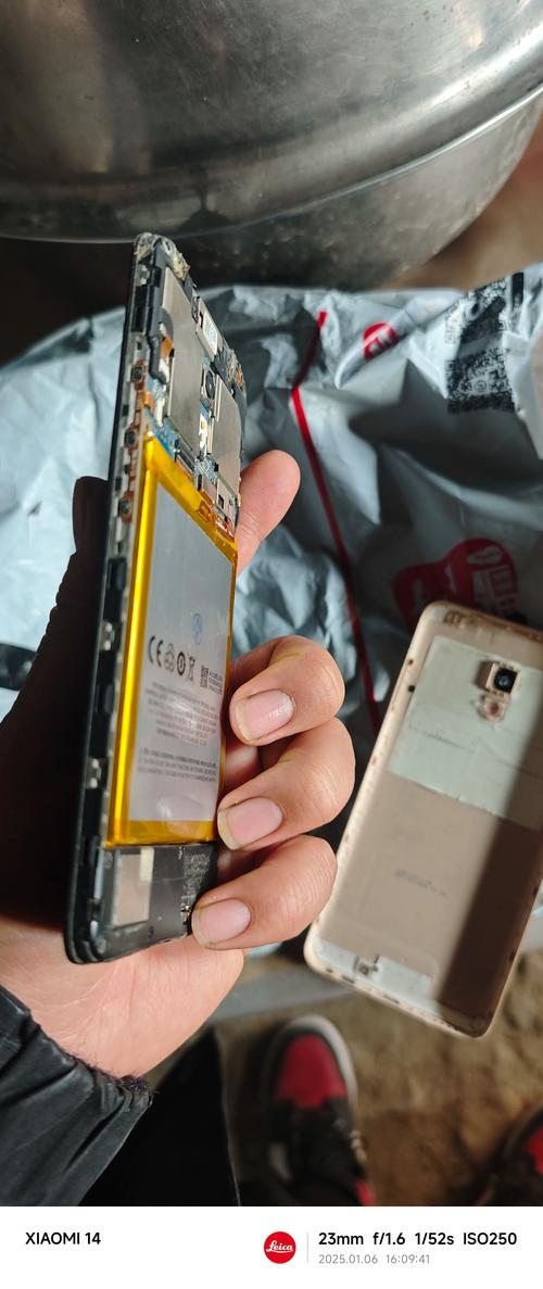 iphone5原装电池真假