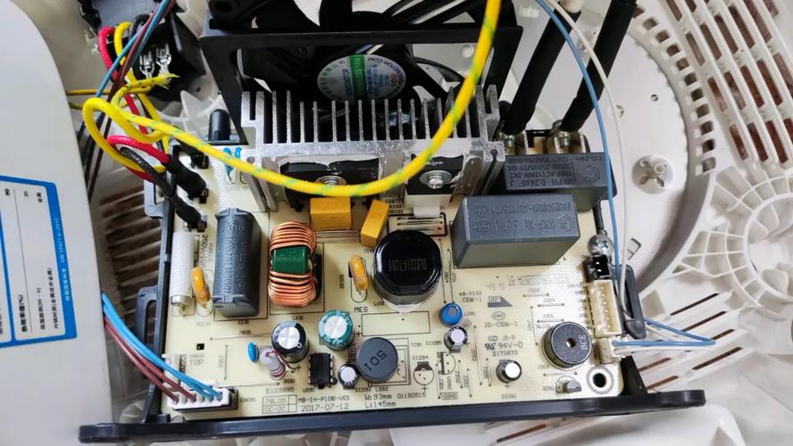 美的智能电饭煲各种E0故障码维修