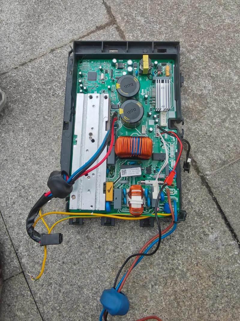 康佳lc32es62电源故障维修