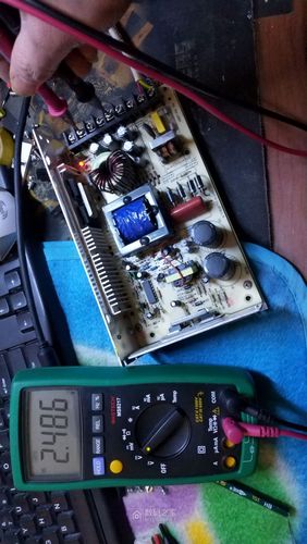 康佳t2525电源无输出电压故障