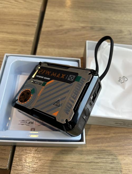 买电池的berserker