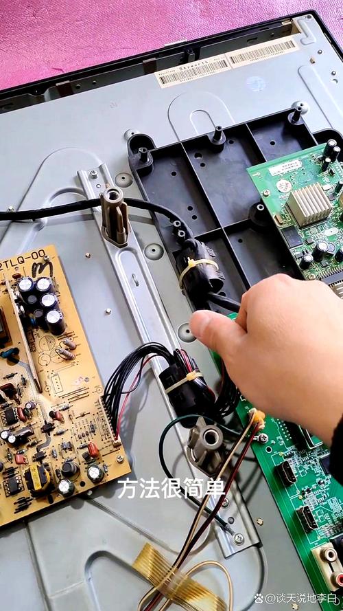 LED32B1000C逻辑板故障