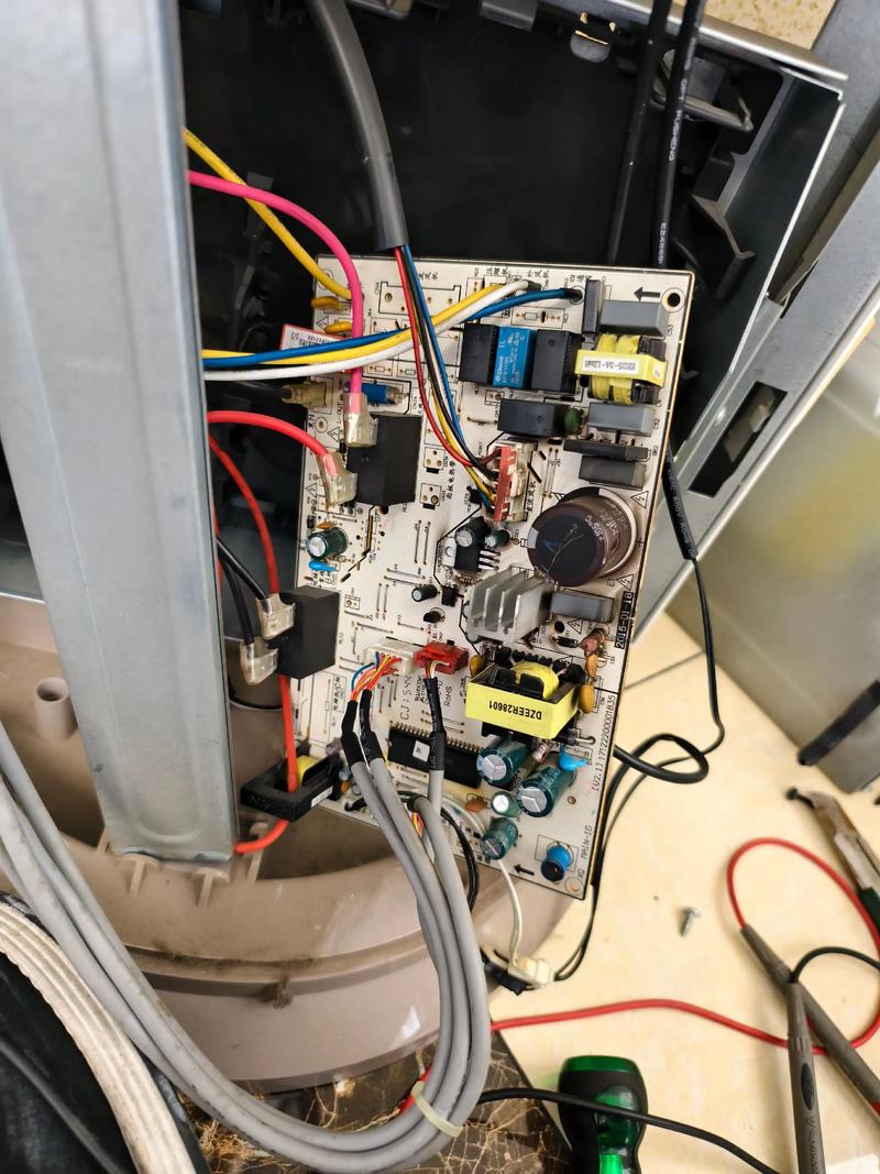 海尔LE37A320电视故障维修