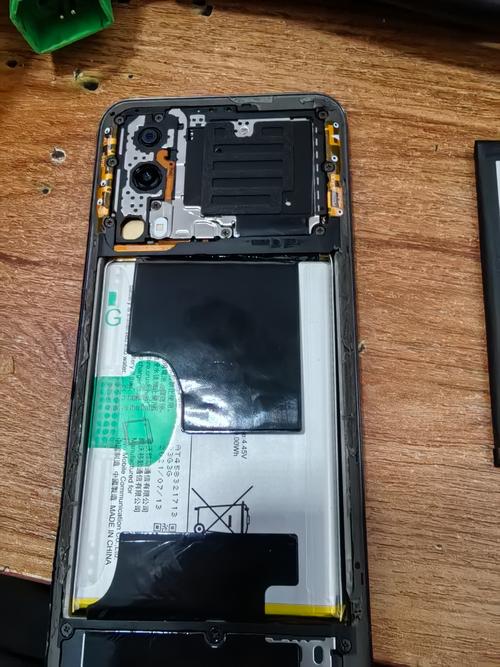 vivoy51的电池在哪里