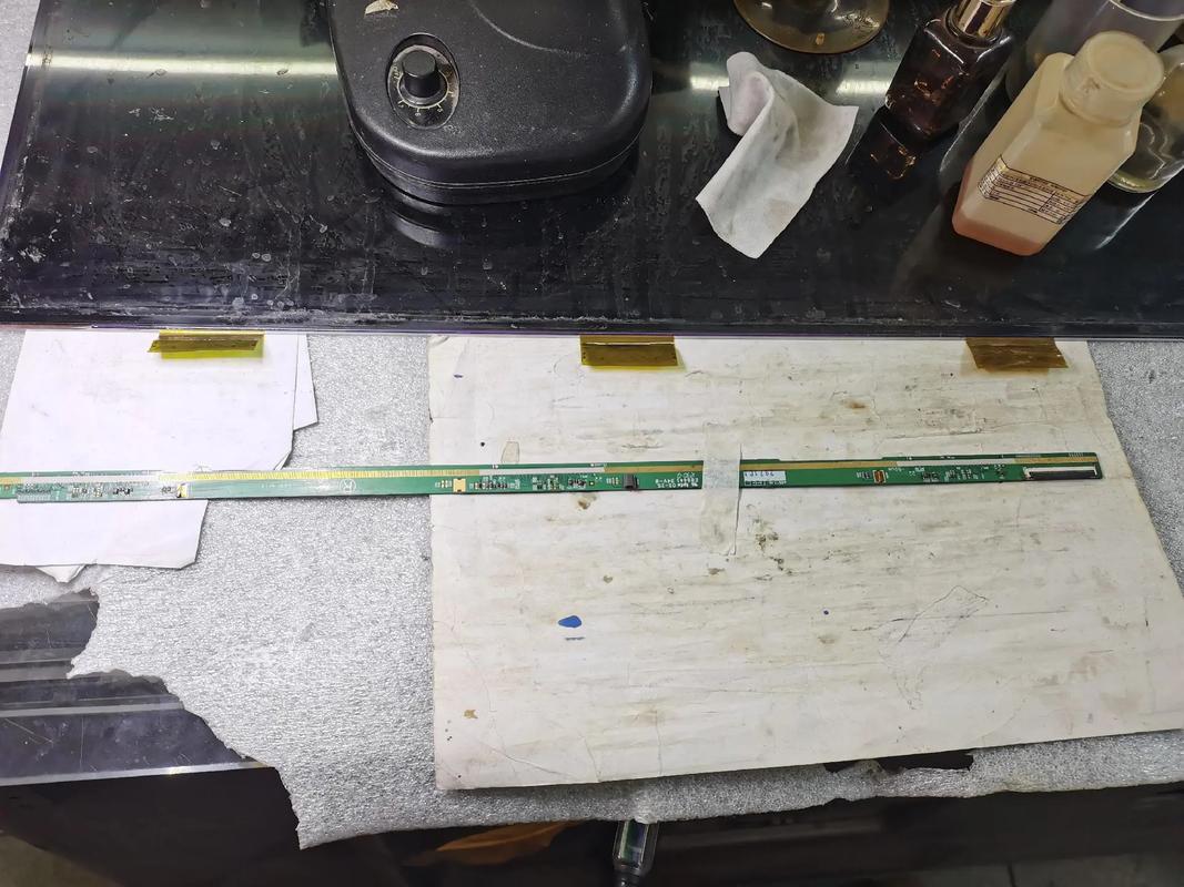 长虹led32580进水电源故障