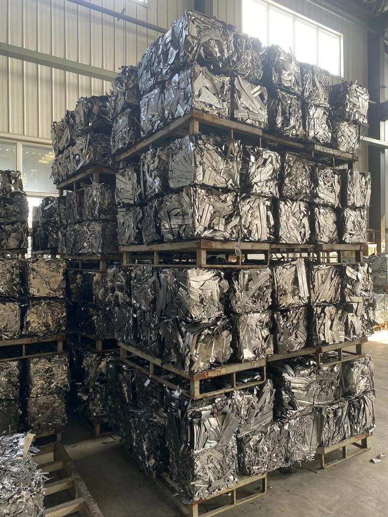 中频炉停产 废铁压块