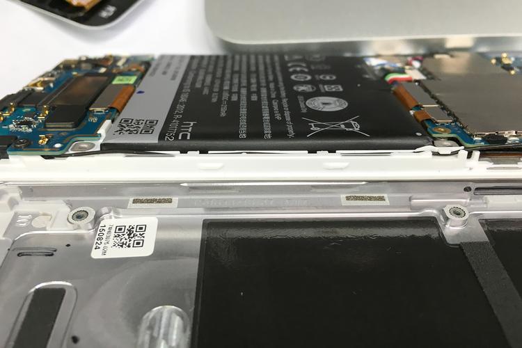 htc one 拆机换电池