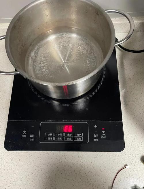 苏泊尔电磁炉出现e6是什么故障