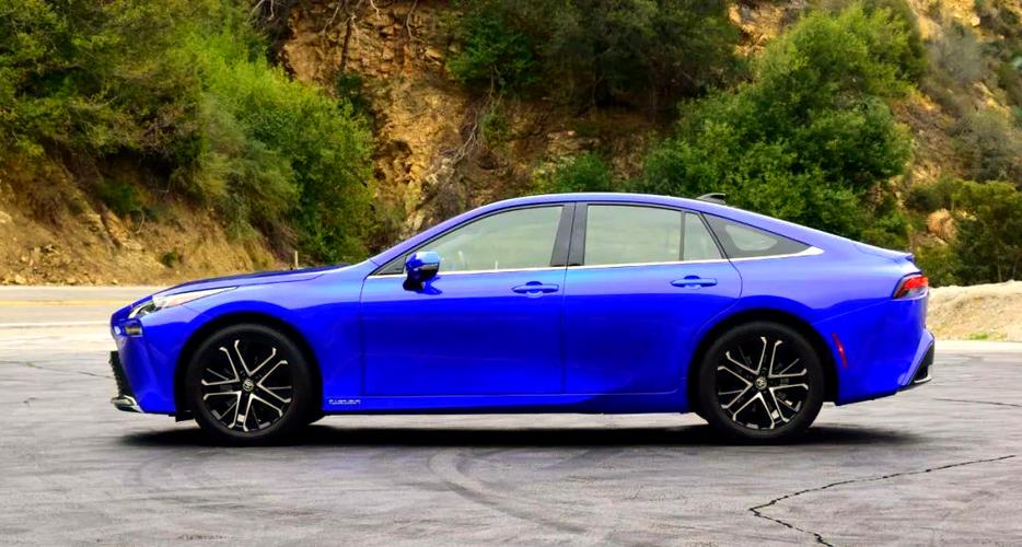 丰田氢燃料电池车mirai