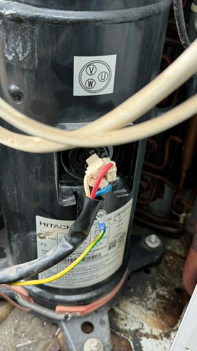 格力5匹接到220v上故障维修