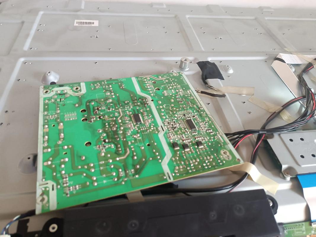 创维42l02rf灰屏故障维修