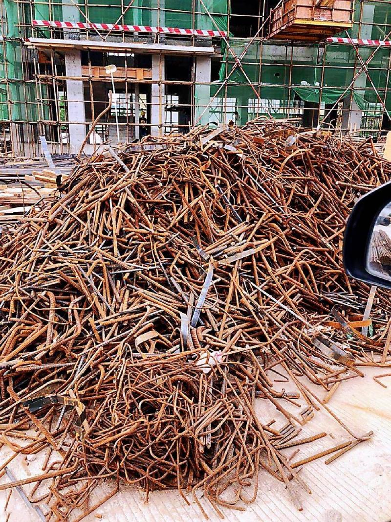 那里有钢铁厂回收废铁