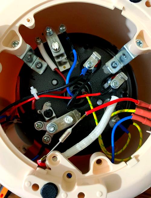 苏泊尔电饭煲e5故障及维修办法