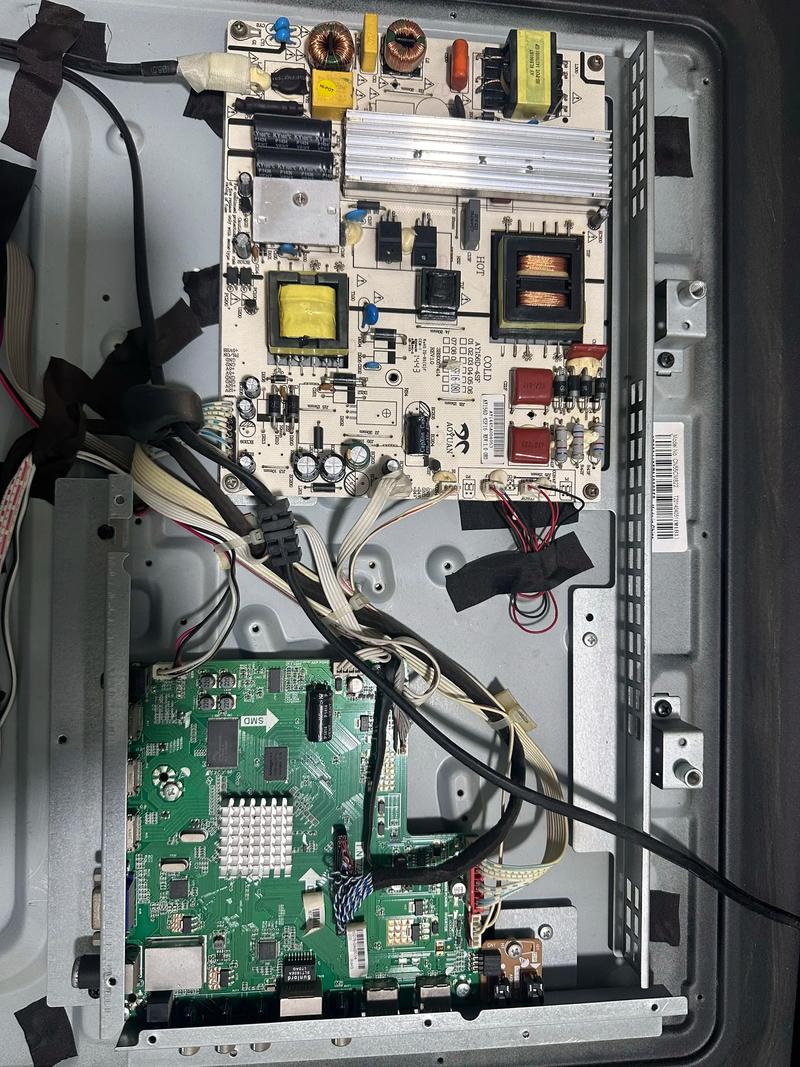 TLM32V66A白屏故障维修