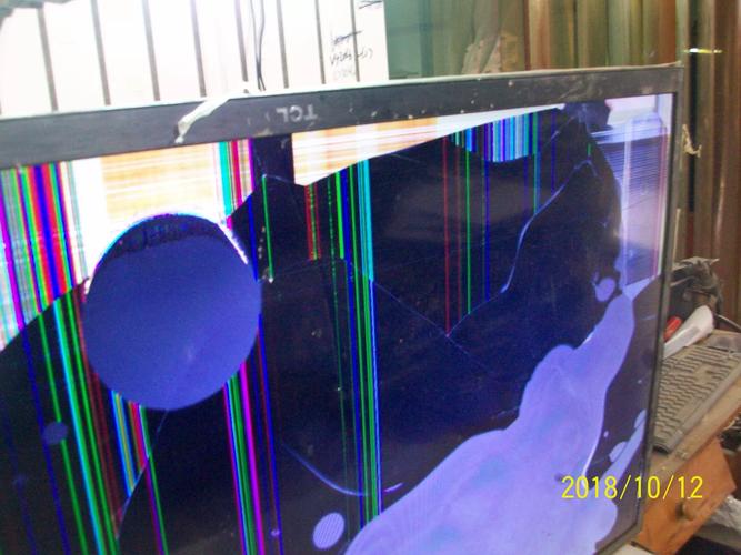 长虹42B6000屏顶部暗故障