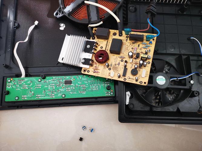 美的rh2107电磁炉电源故障