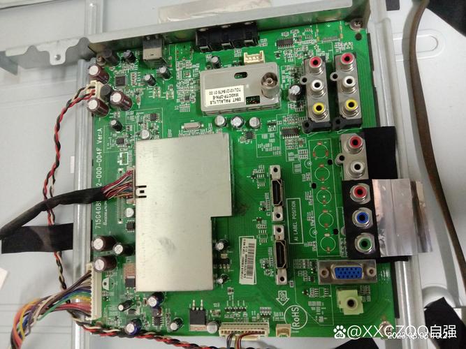 创维32E309R开机困难故障